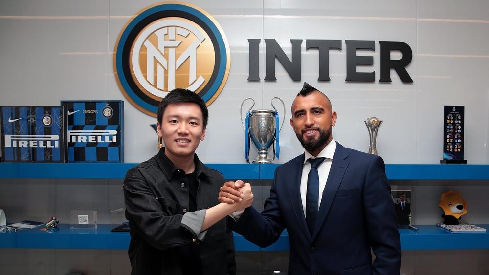 رسميًا | أرتورو فيدال يتعاقد مع الإنتر