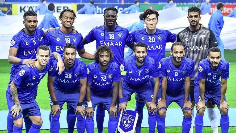 في "واقعة غريبة".. الهلال يبدأ مباراته أمام الأهلي بتشكيلة تضم 9 لاعبين فقط!