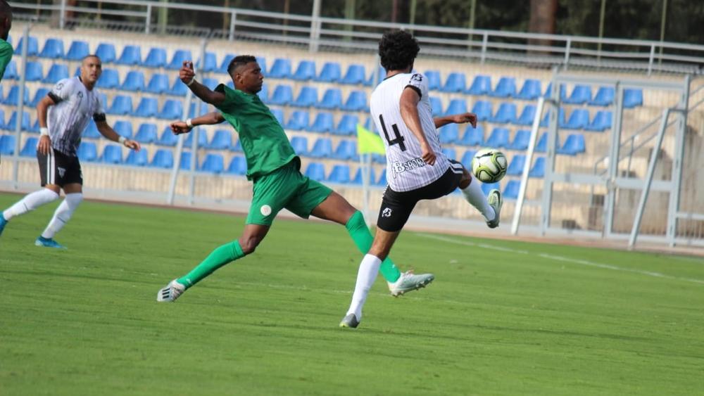 الجامعة والعصبة تؤخران موعد انتهاء "القسم الثاني" بيوم واحد وتعفيان محليي "القسم الأول" من تمثيل المنتخبات الوطنية