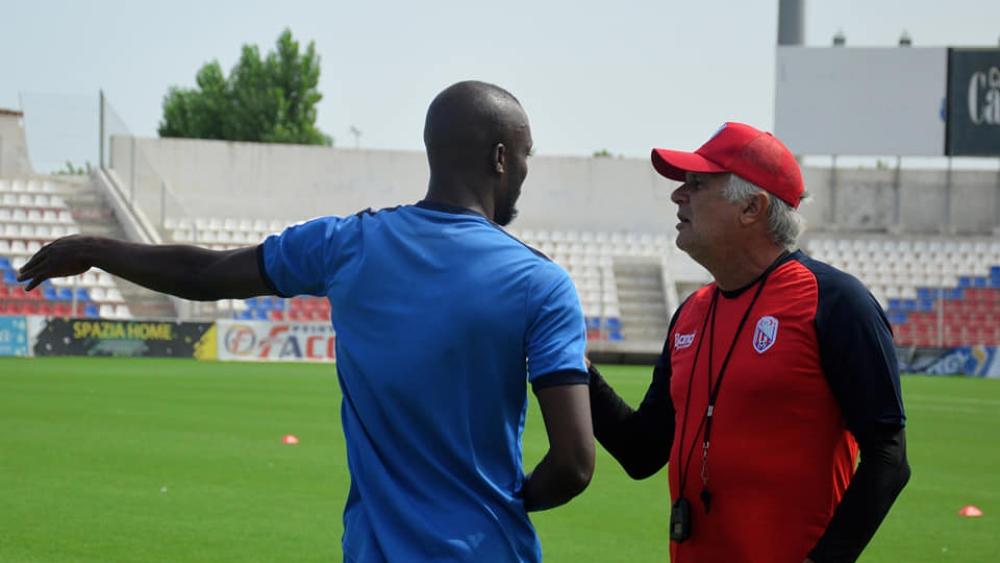 زوران يستعيد اللاعبين المُستبعدين للحصص التدريبية لـ"الماط" قبل الحسم في مصيرهم