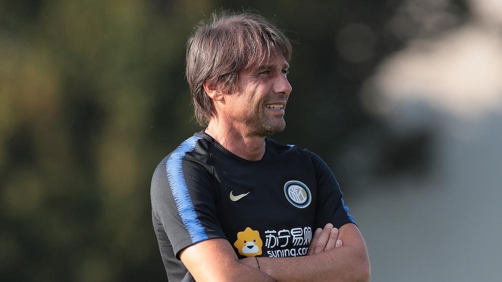 كونتي يُثني على حكيمي: "إنه لاعب يتمتع بالفعل بإمكانيات هائلة ومهمة"