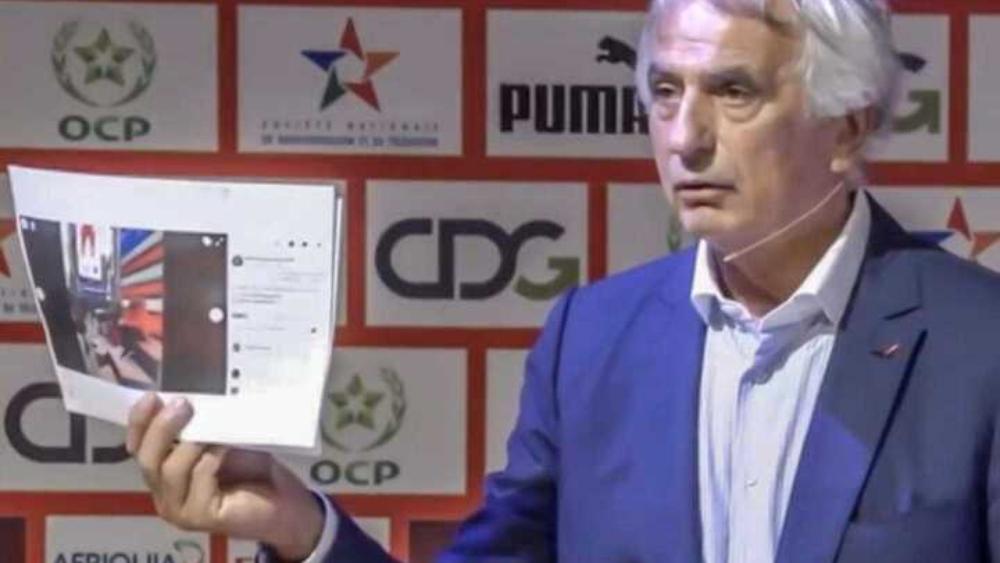 خليلوزيتش يثير "الجدل" بعرض "سكْرِين شُوت" لمنشور سابق لحمد الله حول اعتزاله دوليًا!