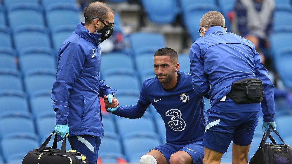 غضب أنصار تشيلسي بعد استدعاء زياش للمنتخب المغربي رغم إصابته: "هذا جنون.. حكيم لم يتعافَ بعد!"