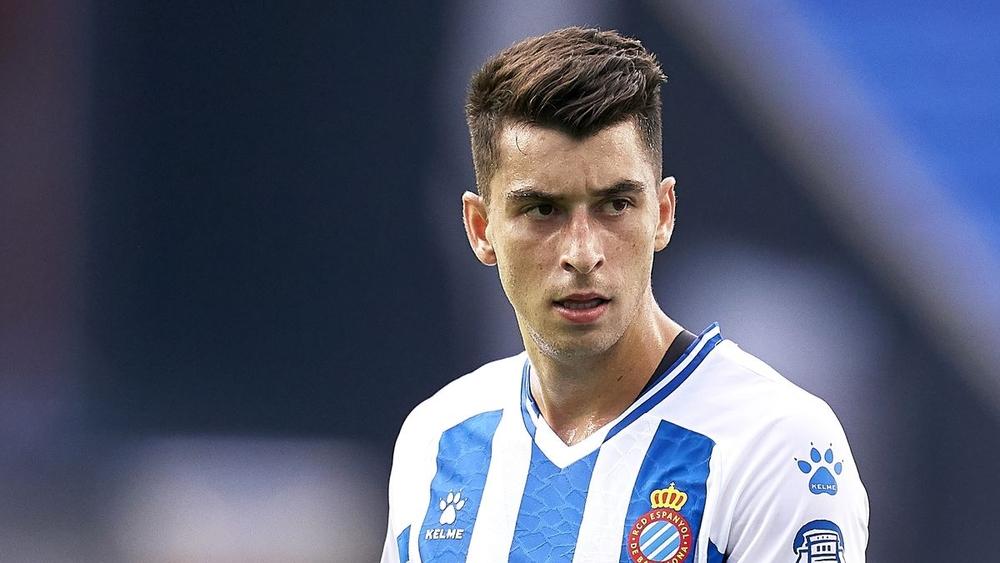 بايرن ميونخ يُغلق صفقة الإسباني “مارك روكا” مقابل 15 مليون يورو