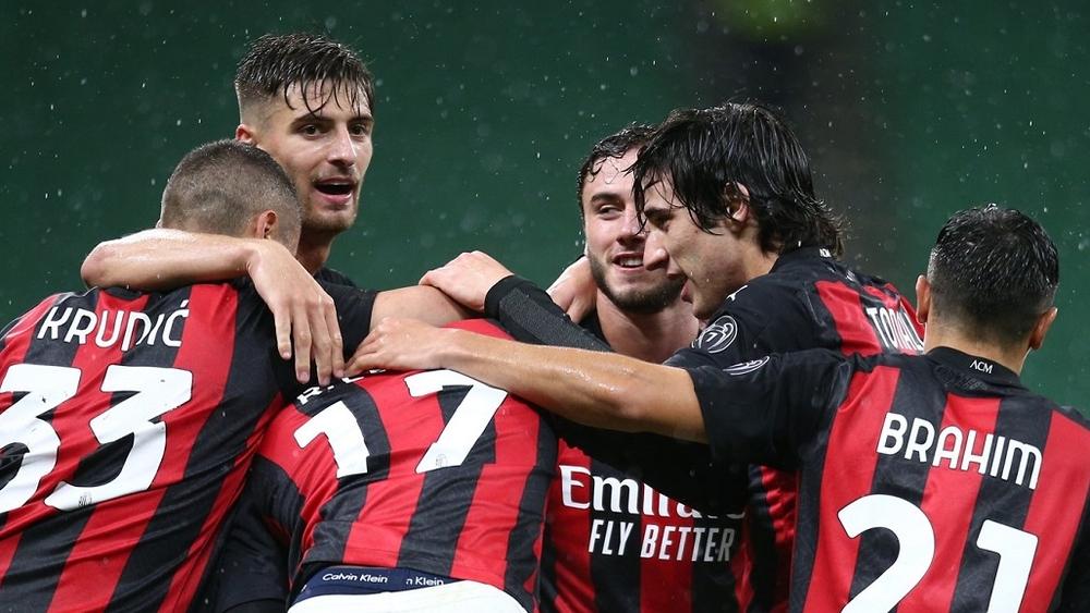 ميلان يهزم سبيتسيا ويتقاسم صدارة الدوري الإيطالي مع أتالانتا