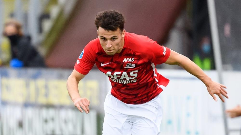 رسميا / إشبيلية يضم أسامة إدريسي ويصبح "رابع مغربي" في الفريق الأندلسي