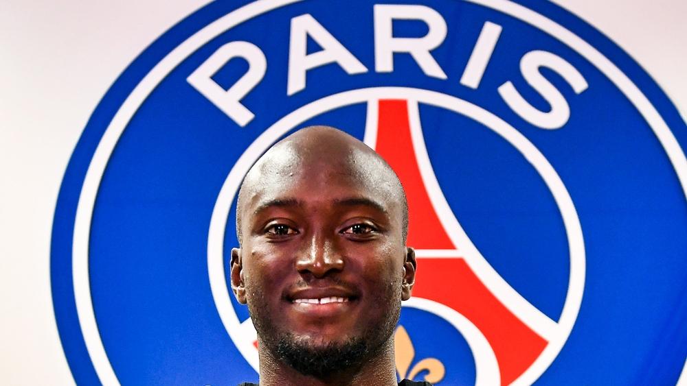 رسميا / باريس سان جيرمان يضم لاعب بورتو بيريرا على سبيل الإعارة