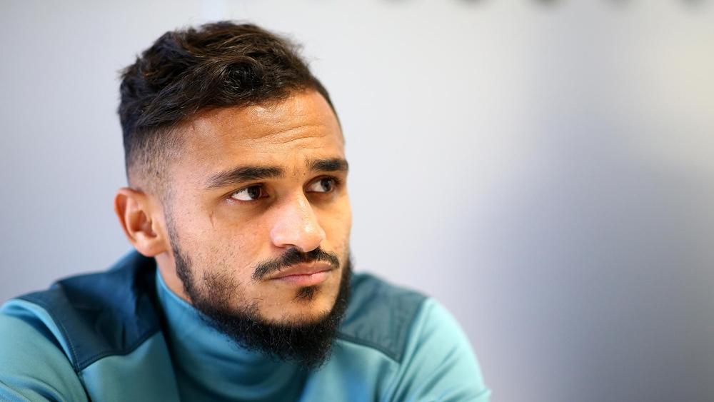 بوفال يعود إلى أنجيه.. المغربي خضع للفحص الطبي وسيوقع اليوم عقده