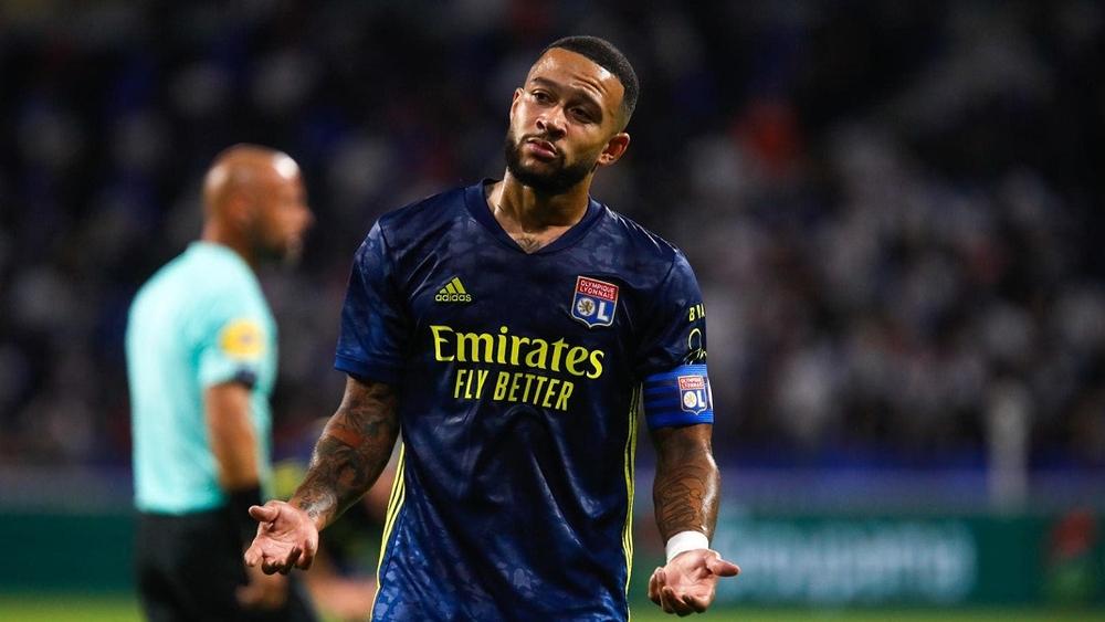 رئيس ليون: "ديباي يشعر بخيبة أمل بسبب ما قام به برشلونة.. سيحاول إتمام انتقاله في يناير"