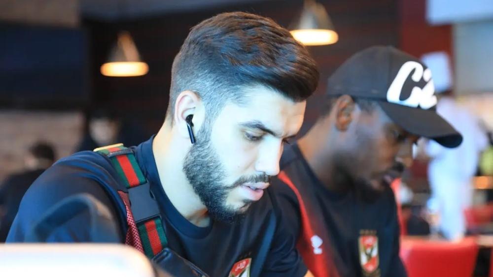 الاتفاق السعودي يحسم صفقة التعاقد مع أزارو براتبٍ يفوق مليون دولار سنويًا