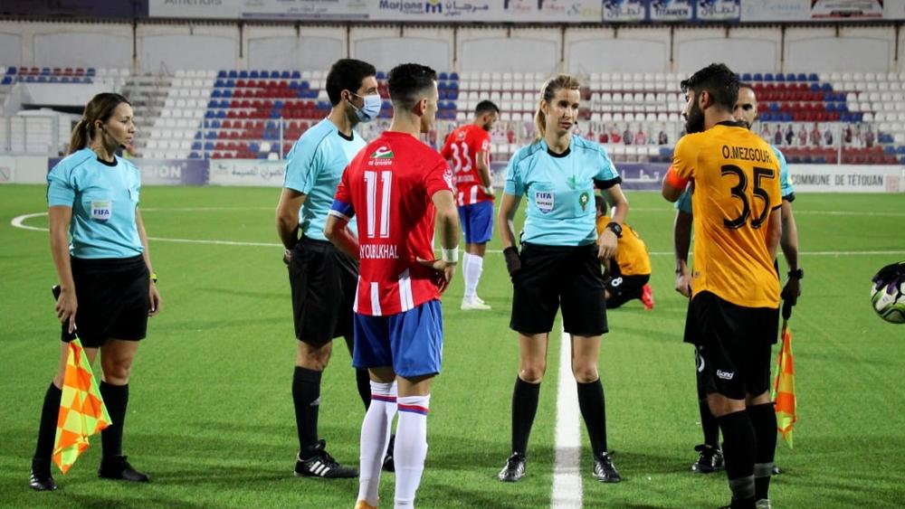 كربوبي حكمةُ مباراة "الماط" و"لوصيكا".. أول سيِّدة تقود مقابلة في "البطولة الاحترافية"