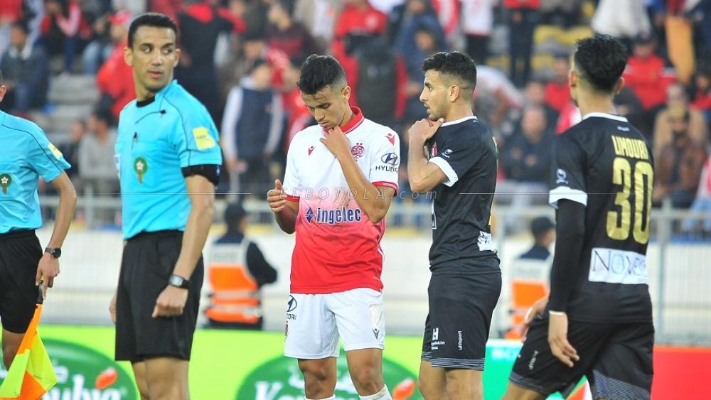 الوداد يواجه الفتح في الرباط من أجل الفوز و عينه على مباراة الرجاء و الجيش في البيضاء