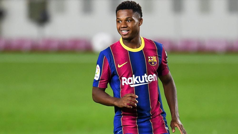 أنسو فاتي لاعب الشهر في "الليجا" للمرة الأولى في مسيرته