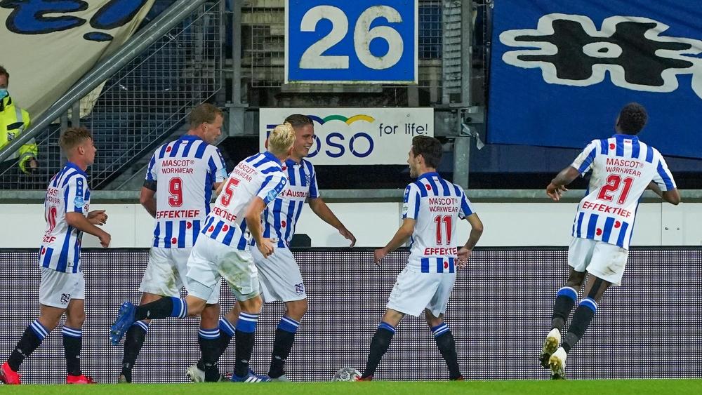 بعد اكتشاف 3 إصابات بـ"كورونا".. نادي هيرنفين يعلن حدوث "خطأ" في المختبر ويؤكد عدم وجود حالات إيجابية!