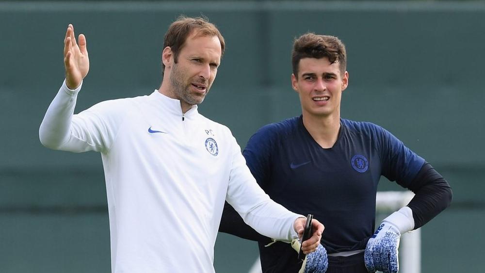 بيتر تشيك يعود لاعبًا من جديد ضمن قائمة تشيلسي للموسم الحالي