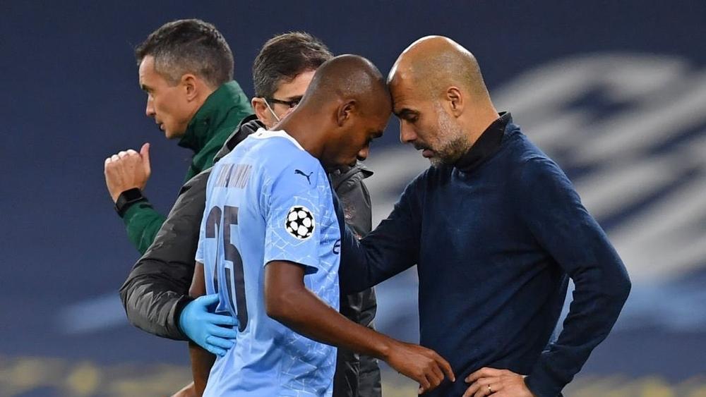 جوارديولا يؤكد غياب فرناندينيو لفترة تصل لـ6 أسابيع بسبب الإصابة