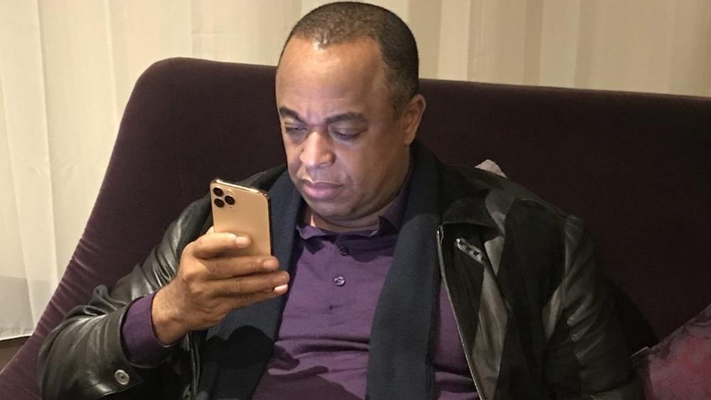 الناصيري مخاطبا جماهير الوداد بعد الإقصاء: "أعترف بارتكابي أخطاء تسييرية لكنني أعدكم بخدمة الشعار أو مغادرة كرسي الرئاسة والعودة كمشجع للفريق"