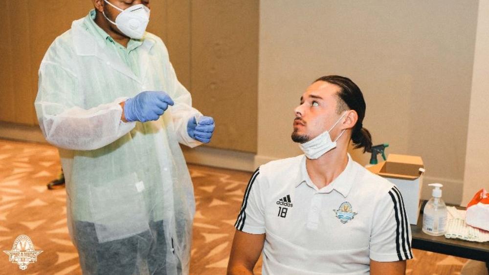 بيراميدز المصري يعلن خلو بعثته من فيروس كورونا قبل نهائي الكونفدرالية أمام النهضة البركانية