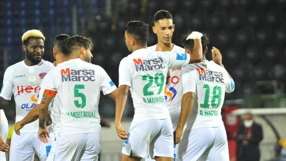 6 لاعبين من الرجاء يخضعون يوم غد لمسحة طبية جديدة.. وتحليل مخبري لكافة مكونات الفريق بعد غد الخميس