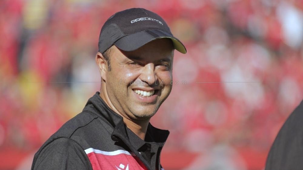 بعد واتارا.. بتوصية من زوران الهلال السوداني يتعاقد مع السباعي مدرب حراس مرمى الوداد الأسبق