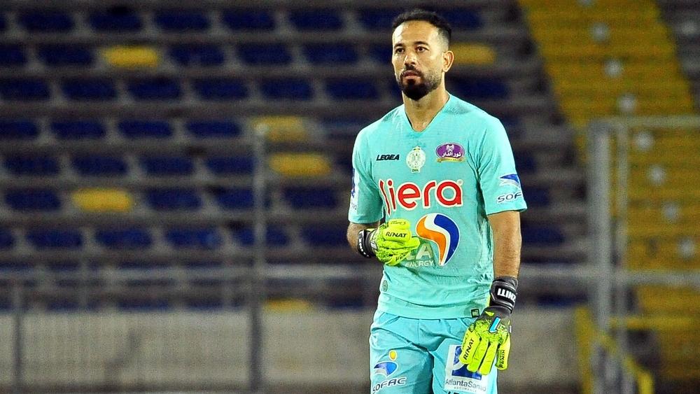 إدارة الرجاء تقرر إخضاع الدويك والزنيتي لاختبارات "كورونا" سريعة اليوم بدل الغد لتحديد مصيرهما قبل "رحلة مصر"