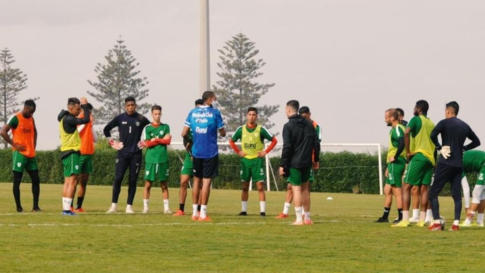 في أول مباراة للمدرب عبد السلام وادو.. مولودية وجدة تتلقى هزيمة "ثقيلة" أمام الراك بثلاثية "نظيفة"