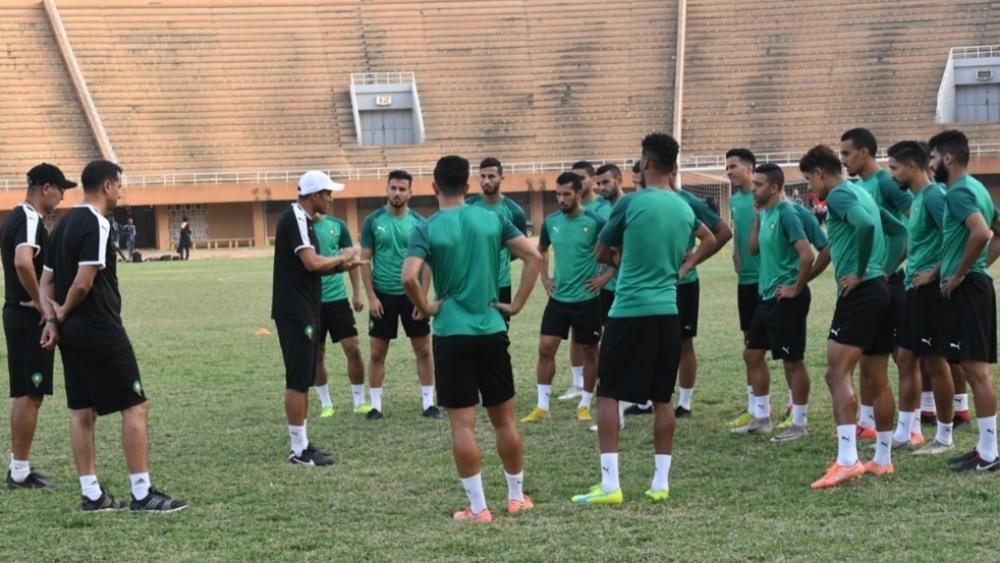 عموتة يستدعي 26 لاعبا لمعسكر المحليين.. 7 لاعبين من نهضة بركان و 5 من الوداد و لاعبان من الرجاء