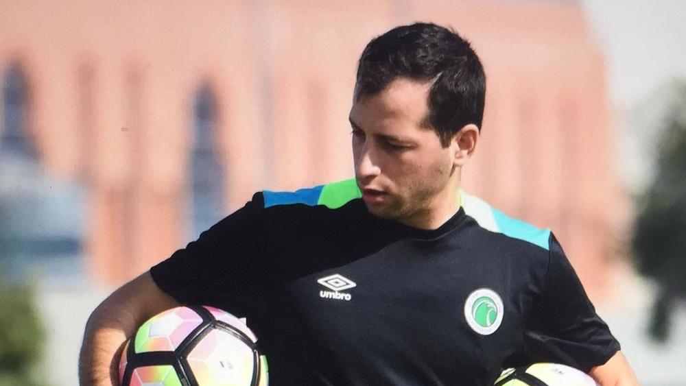 مدرب فولوس اليوناني: "مشكلة برشلونة أكبر من مشكلة ريال مدريد"