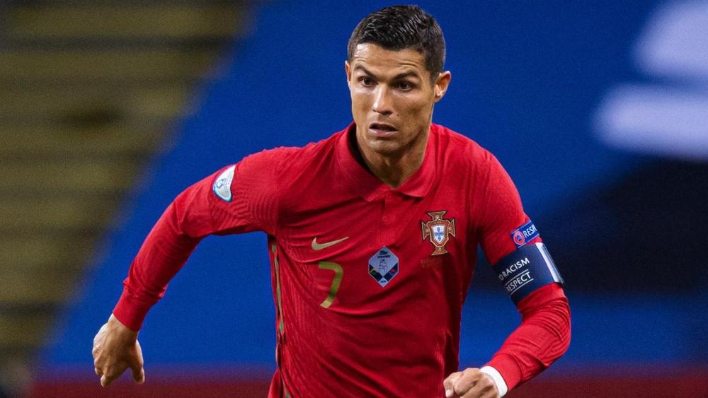 رونالدو على مرمى تحطيم رقم "علي دائي" كأكثر لاعب تسجيلًا للأهداف الدولية