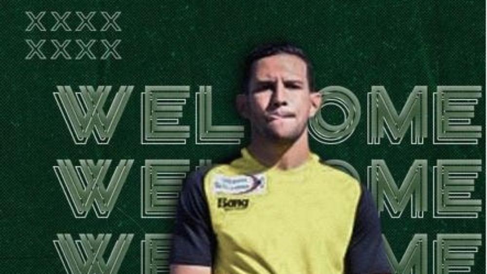 الحارس مروان فخر يعود للبطولة الاحترافية بعد تجربة قصيرة في الدوري السعودي