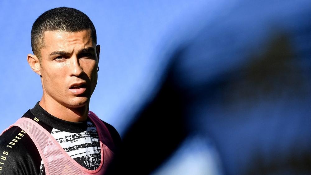 "كالتشيو ميركاتو": "يوفنتوس سيضطر لبيع كريستيانو رونالدو"