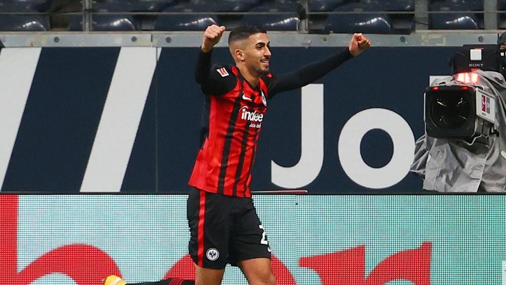 برقوق يدشن سجل أهدافه رفقة فرانكفورت ويقود فريقه لتعادل "مهم" أمام لايبزيغ