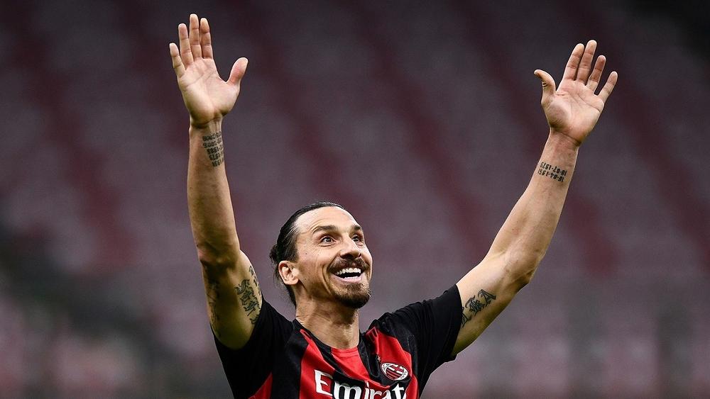 إبراهيموفيتش يدخل تاريخ الـ"سيري آ" كأكبر لاعب سنا يسجل 10 أهداف في أول 8 مباريات