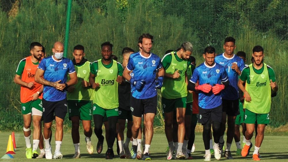 قبل مواجهة المنتخب المحلي.. مولودية وجدة تعلن خلو مكوناتها من "كورونا"