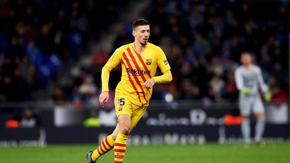 لونجليه: "خطة كومان لا علاقة لها بتراجع برشلونة دفاعيًا"