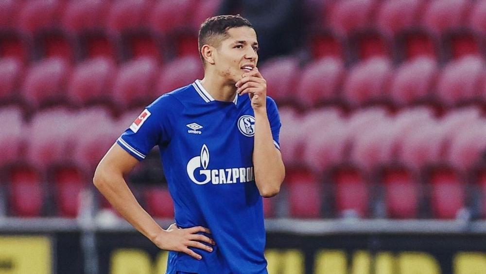 شالكه يقرر توقيف أمين حارث عقب أدائه "الباهت" أمام فولفسبورغ!