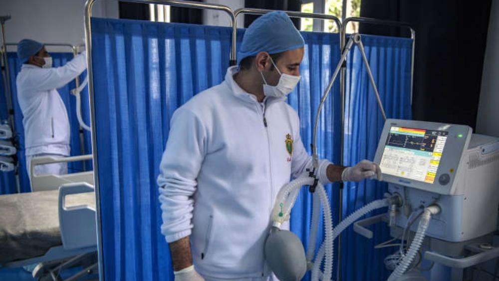 المغرب في آخر 24 ساعة.. 3996 إصابة بوباء "كورونا" من أصل "21610 اختبارا" و4827 حالة شفاء و73 وفاة | الحالات الحرجة: 955