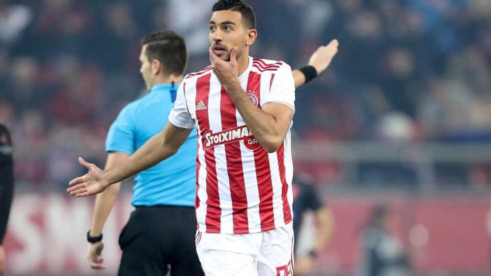 المصري "كوكا" يغيب عن هجوم أولمبياكوس حتى نهاية العام نتيجة مضاعفات "كورونا"