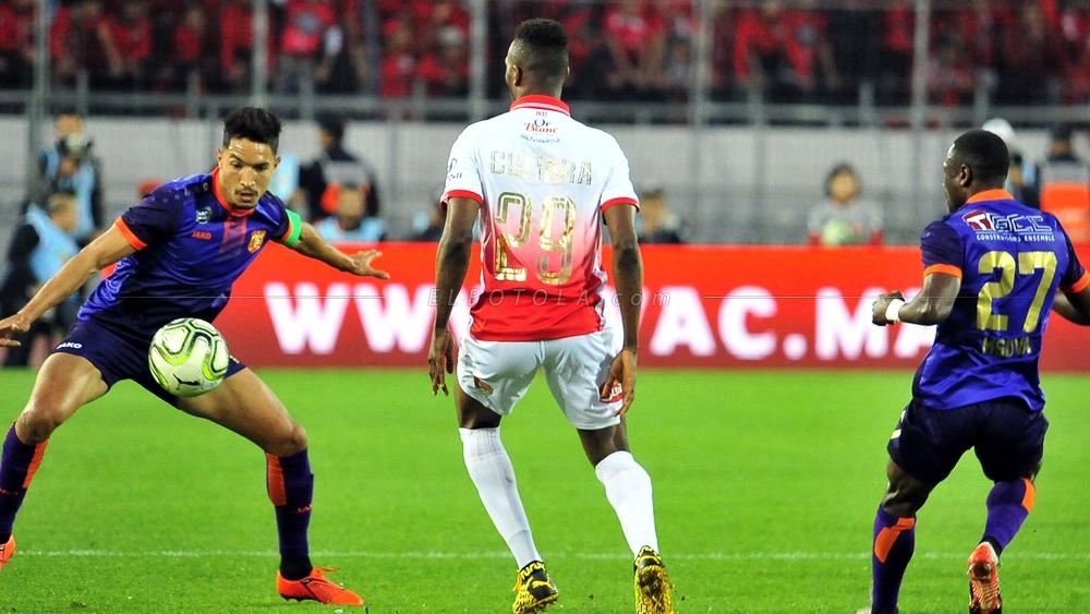 مباراة الدفاع الحسني الجديدي والوداد الرياضي عن الجولة الثانية لـ"البطولة الاحترافية" إنوي/ تشكيلة الفريقيْن