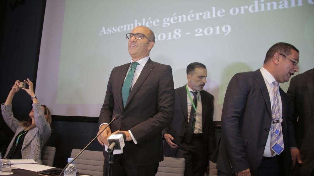 منخرطو الرجاء يرفضون جمعاً عاماً بتقنية "المناظرة المرئية" ويناقشون استمرار نائب الزيات لغاية نهاية الموسم