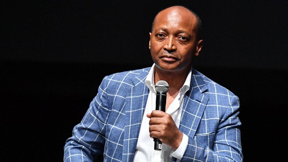 رئيس سان داونز "باتريس موتسيبي" يحشد أصوات الاتحادات الوطنية بأفريقيا ويقترب من ضمان "الأغلبية" للفوز برئاسة الـ"كاف"