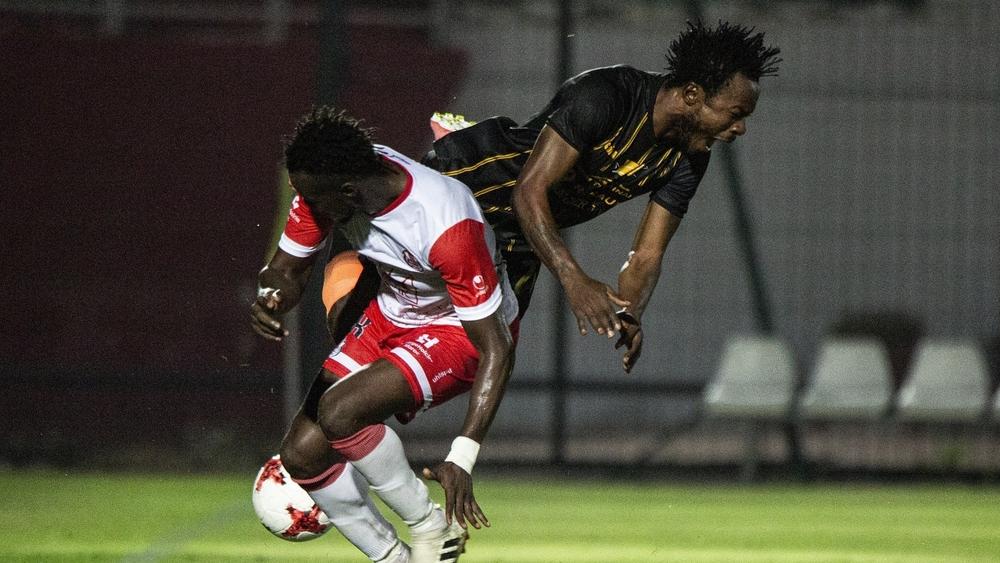 مباراة الفتح الرياضي واتحاد طنجة عن "الجولة الثالثة" للبطولة الاحترافية "إنوي"/ تشكيلة الفريقين