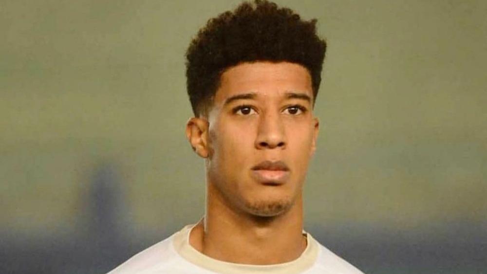 أحداد يتعرض لموجة من الانتقادات وفئة عريضة من جماهير الزمالك تصف مردوده بـ"الكارثي"