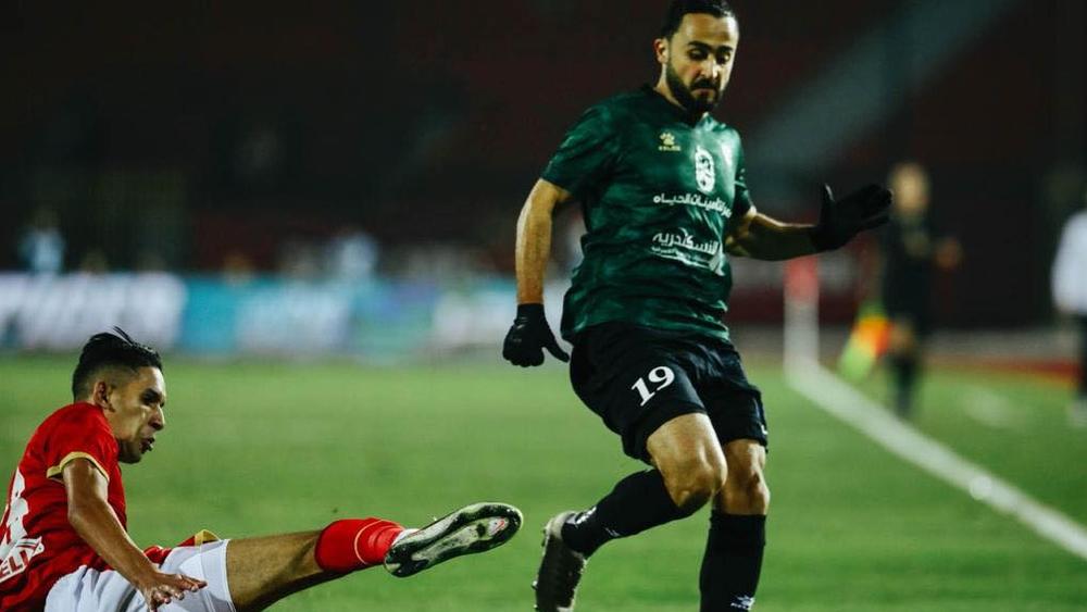 أداء بنون أمام غزل المحلة يَأْسِرُ الأهلاويين والصفحة الرسمية للنادي: "السلطان لدينا لا خوف علينا"