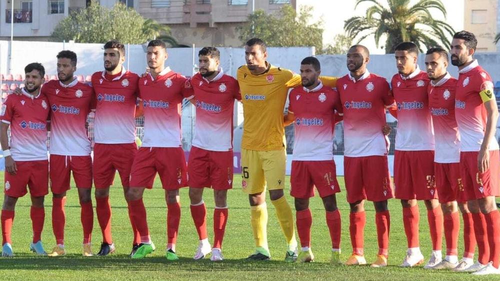 الوداد الرياضي يستقر على الزي الأحمر لخوض مواجهة الملعب المالي