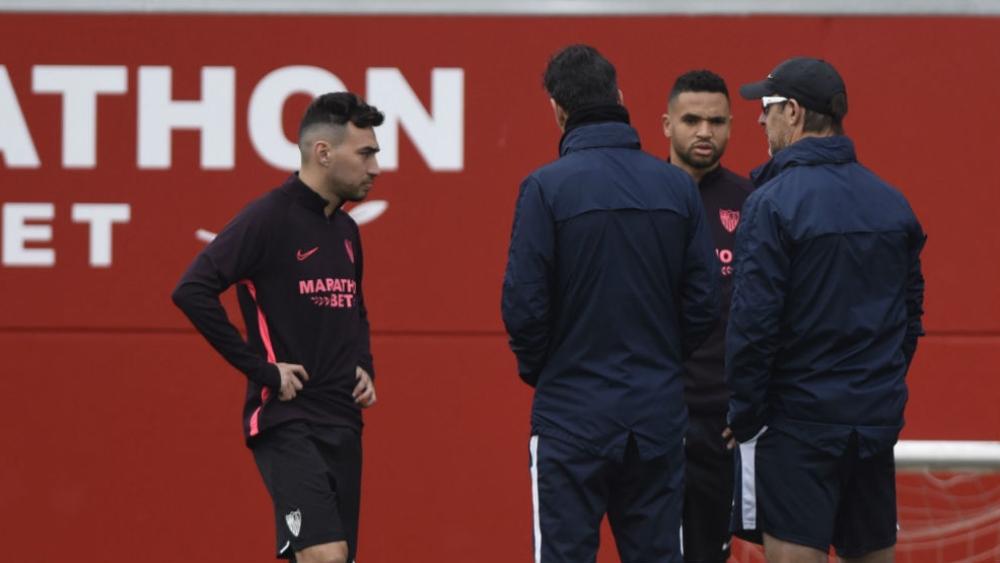 بونو أساسي والنصيري والحدادي وإدريسي بدلاء أمام فالنسيا