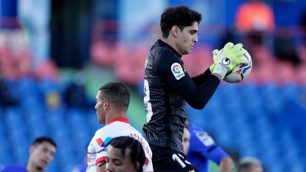 الثَّناء والإشادة يتقاطران على "المُنقذ" بونو بعد مساهمته في فوز إشبيلية على فالنسيا