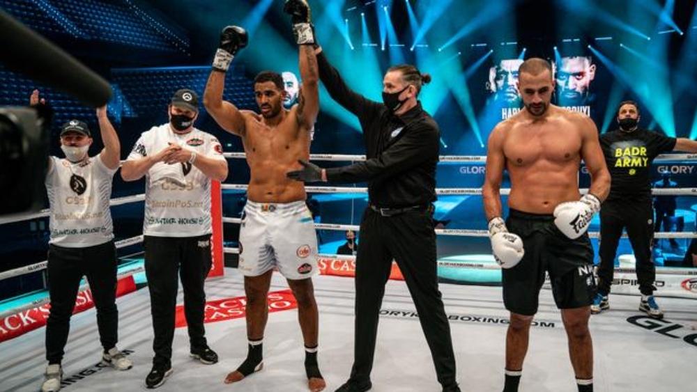 مدير منظمة "غلوري": "بِعنا أكثر من 100 ألف مشاهدة لنزال هاري وأديغبويي.. لقد فاق ذلك أعلى توقعاتنا"