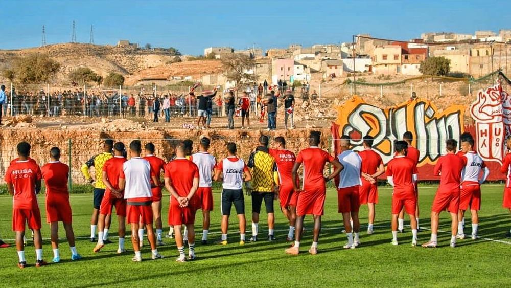 انتقد ضعف أداء فريقه وطالب لاعبيه باحترام القميص.. فصيل "إيمازيغن" يوجه رسالته لكتيبة الحسنية ويهدد بالتصعيد في حالة التجاهل!