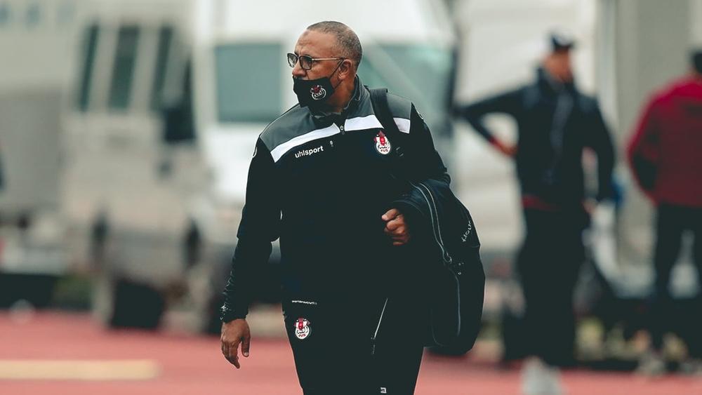 مدرب الفتح الرياضي: "ظروف المباراة الصعبة جعلت التعادل على أرضنا إيجابياً"